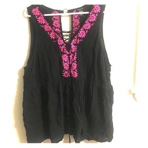 Torrid Sleeveless Black and pink embroidered top